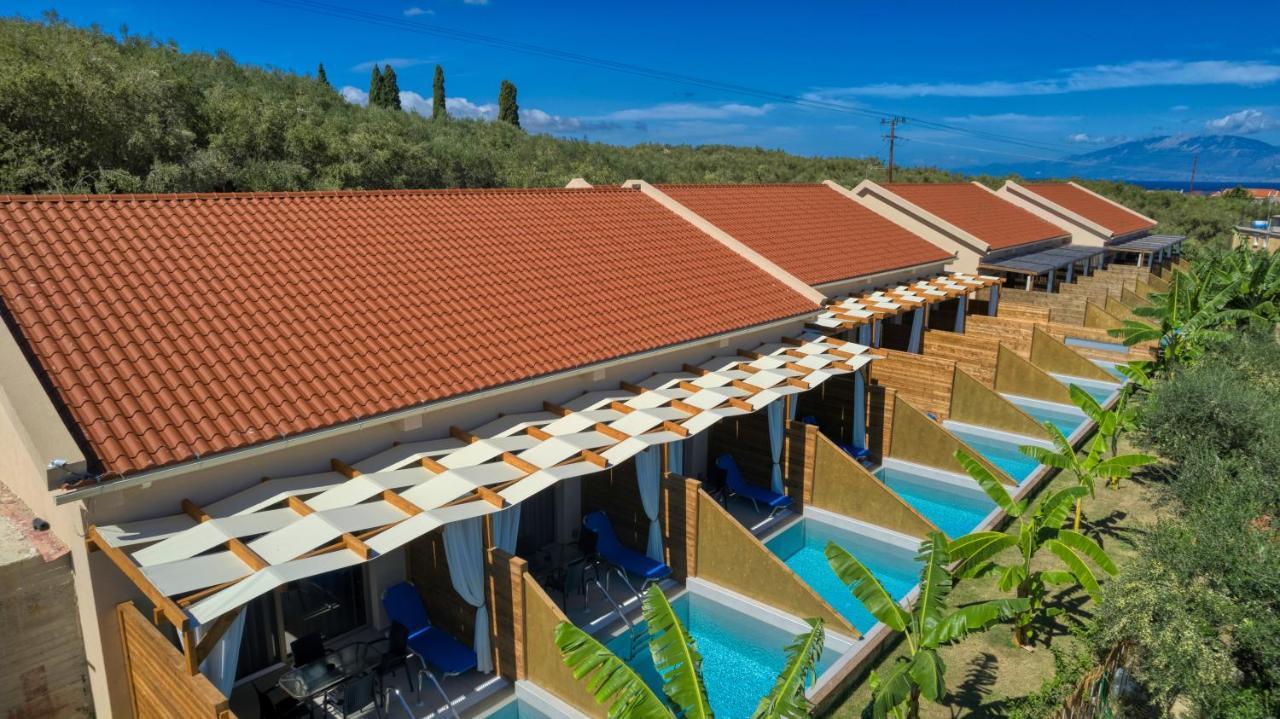Kozanos Suites With Private Pool アモウディ エクステリア 写真