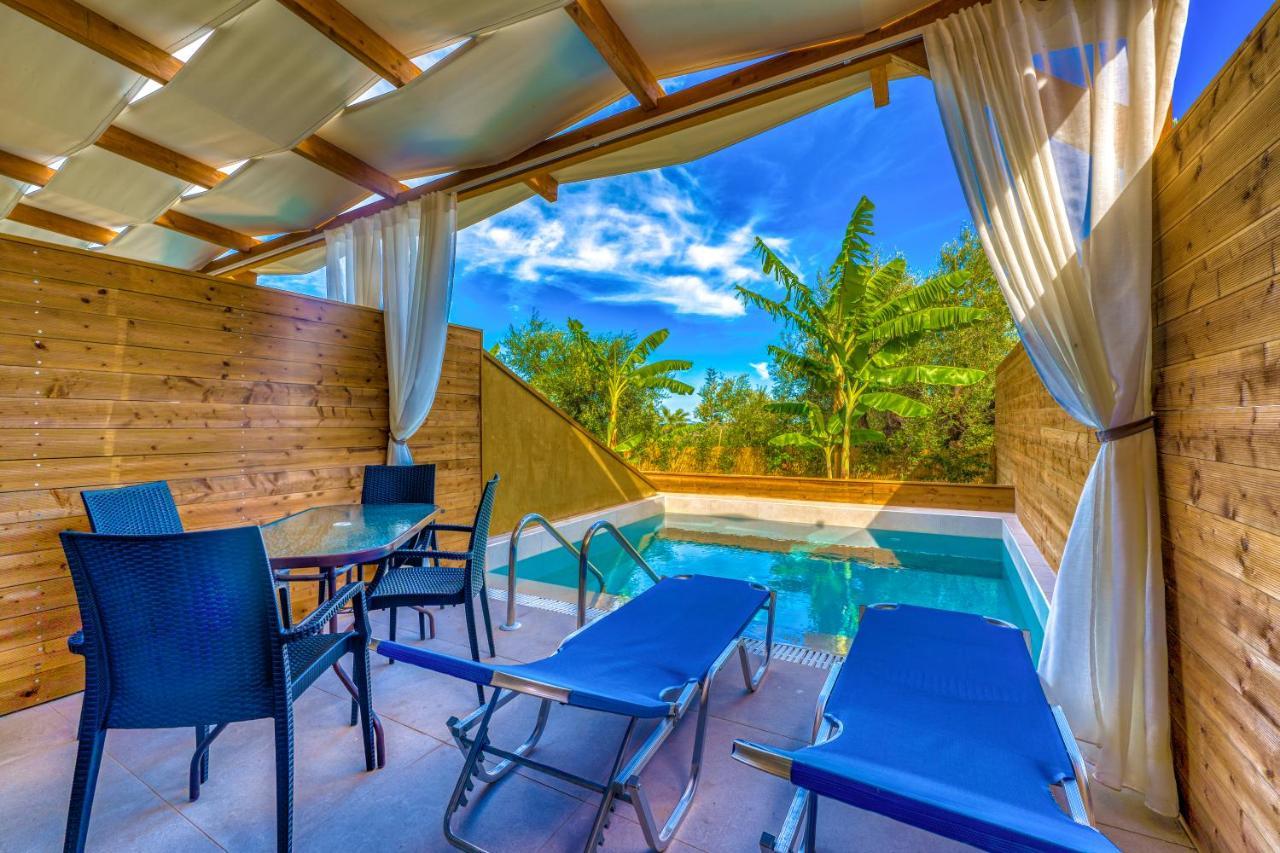 Kozanos Suites With Private Pool アモウディ エクステリア 写真