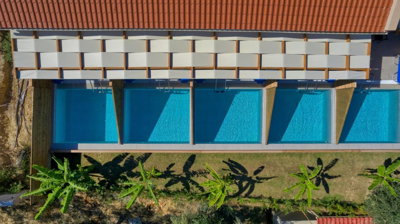 Kozanos Suites With Private Pool アモウディ エクステリア 写真